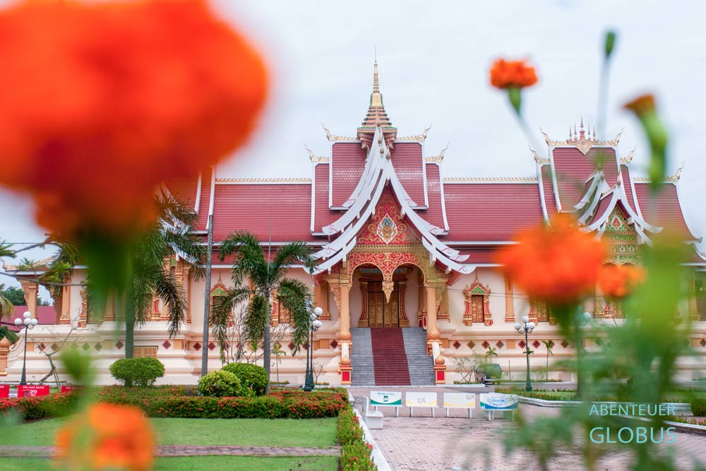 Tipps und Sehenswürdigkeiten für Vientiane: Tempel und Versammlungshalle Ho Thammasapha am Wat Phra That Luang