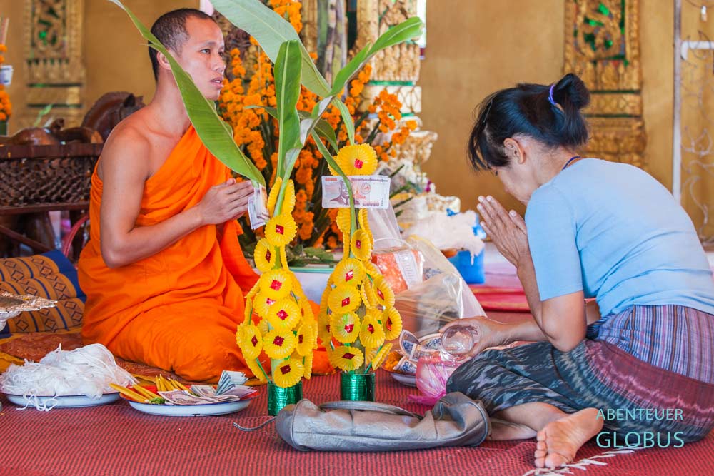 Vientiane in Laos: Tipps, Sehenswürdigkeiten, Ausflüge, Baci-Zeremonie