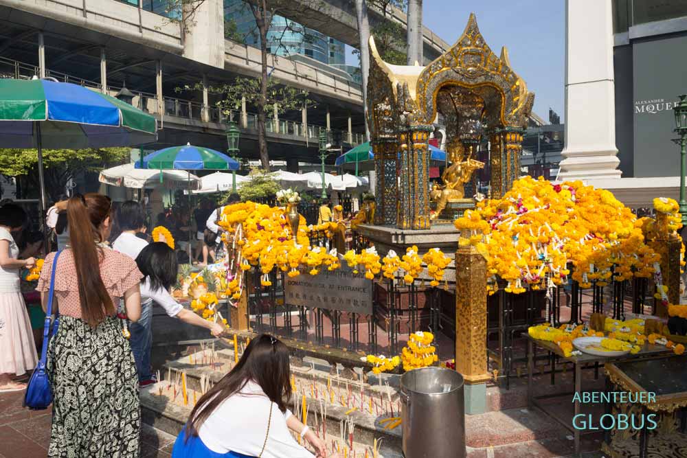 Der Erawan-Schrein ist Hindu-Gott Brahma geweiht und steht in Bangkok.