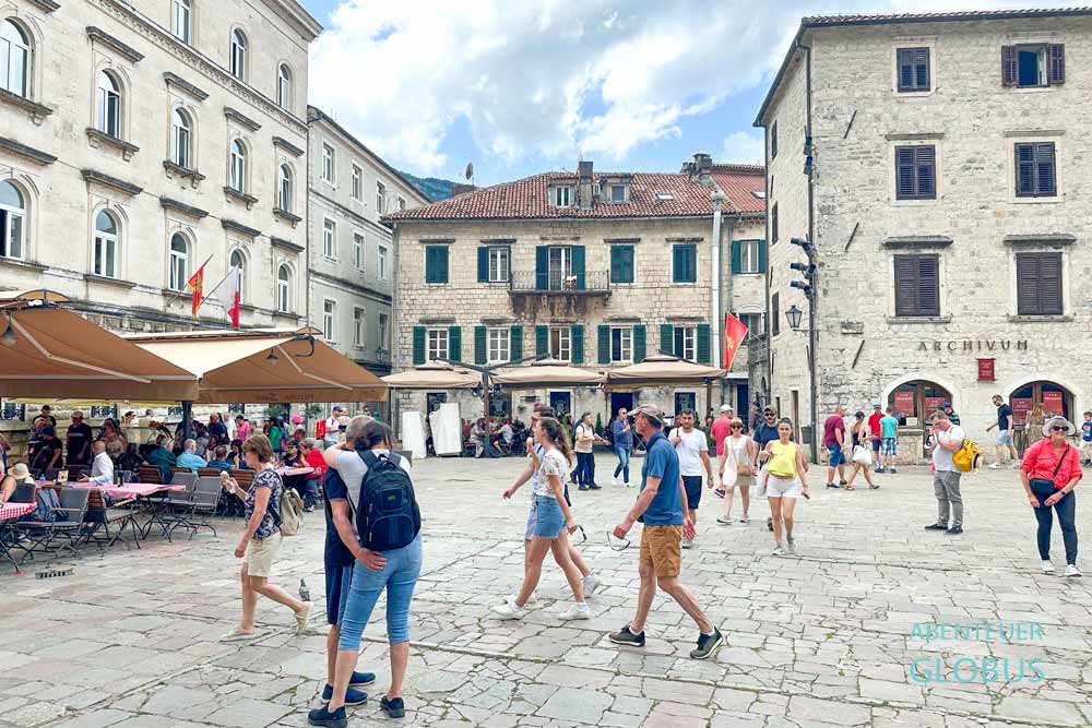 Platz Trg Sveti Tripuna in der Altstadt von Kotor