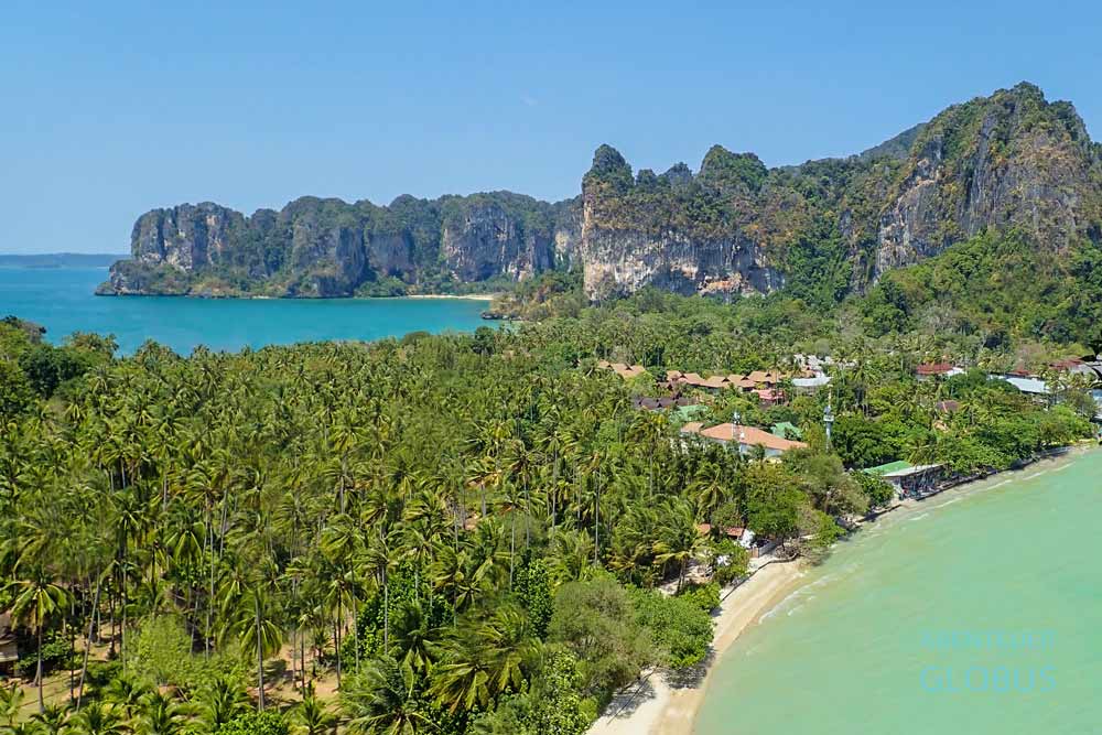 Blick vom Railay Viewpoint in der Krabi Region