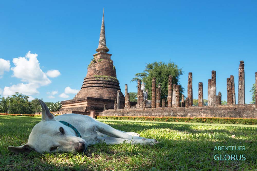 Tempel Wat Sa Si (Sra Si) im historischen Park von Sukhothai 