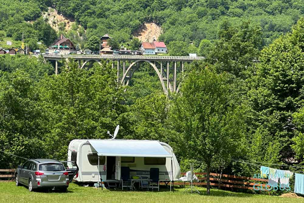 Campingplatz Kamp Kljajevica Luka an der Durdevica Tara Brücke im Nationalpark Durmitor