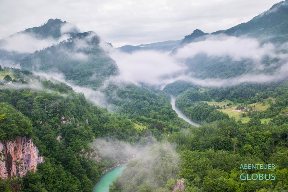 Tara Schlucht mit Fluss Tara im Durmitor-Nationalpark