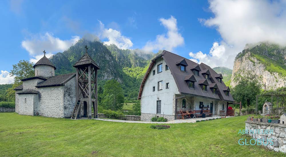Kloster des Heiligen Georg (Manastir Svetog Dorda ) im Dorf Dobrilovina in der Tara Schlucht