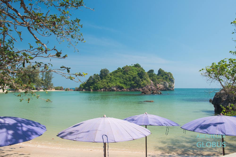 Strand Bo Thong Lang im Dorf Mae Ram Phueng nahe Bang Saphan