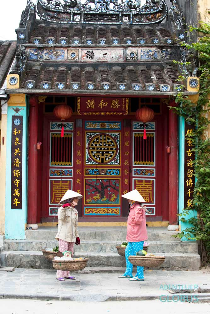 Kleiner vietnamesischer Tempel in der Altstadt von Hoi An