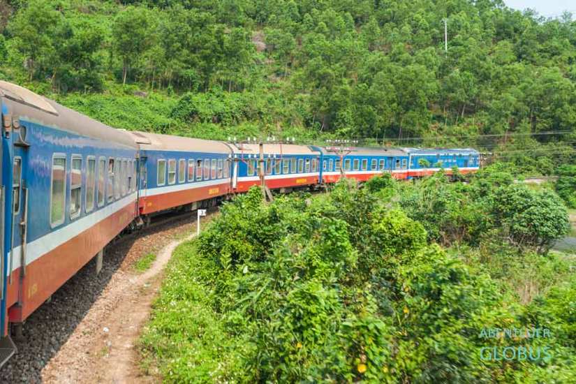 Zugfahrt mit dem Wiedervereinigungsexpress zwischen Hanoi und Ho Chi Minh City
