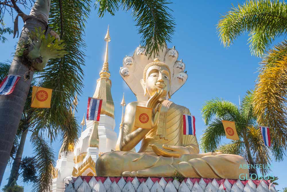 Sehenswürdigkeit in Khong Chiam: Wat Tham Khuha Sawan mit Buddhastatue