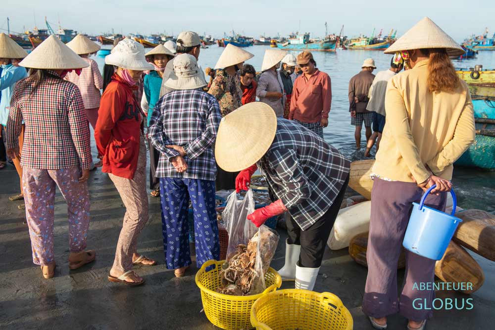 Vietnamesische Händlerinnen im Fischerhafen