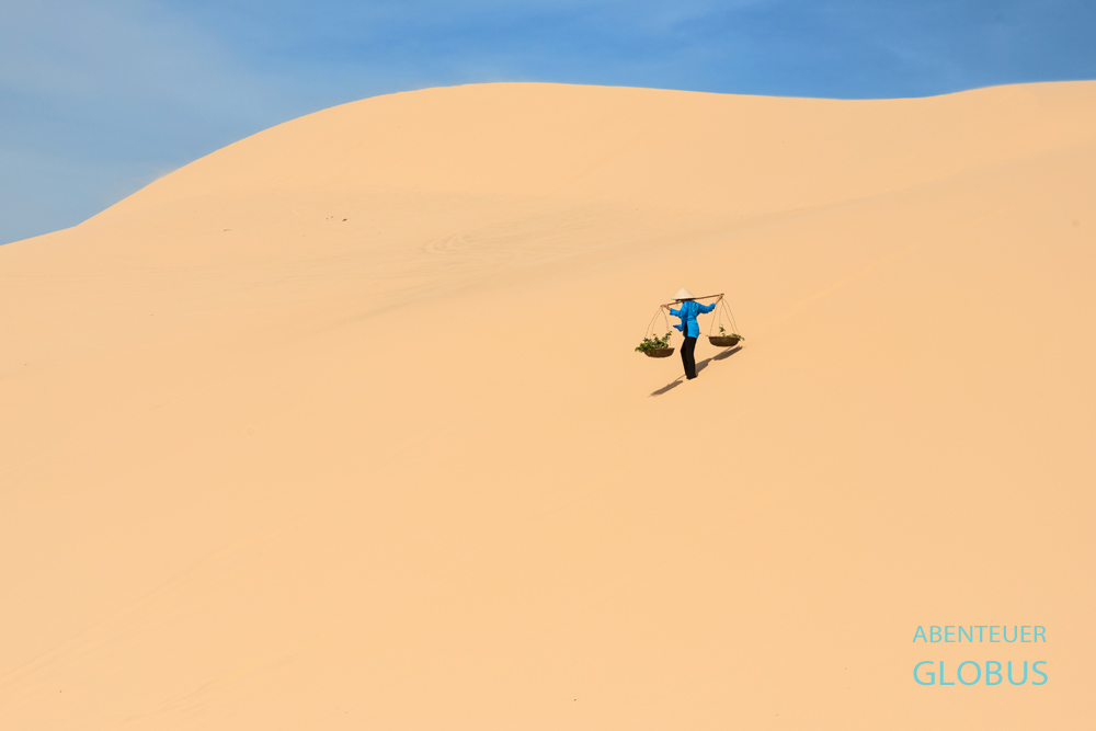 Weiße Sanddünen bei Mui Ne am Morgen
