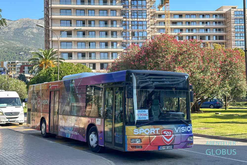 Nahverkehr von Budva: Mediteran Express Bus nach Sveti Stefan und Petrovac na Moru