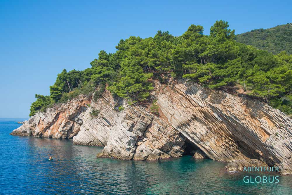 Blick vom Kastell Lastva zur Steilküste