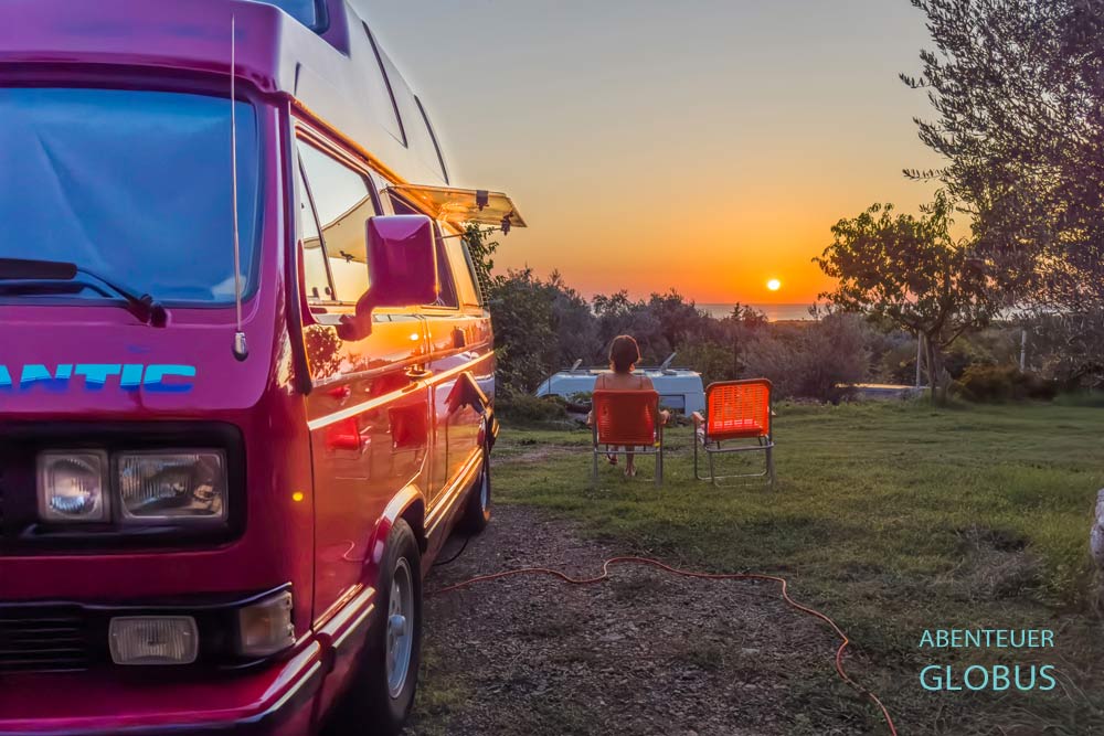 Campingplatz in Buljarica: Camp Restella mit Meerblick und im Sonnenuntergang