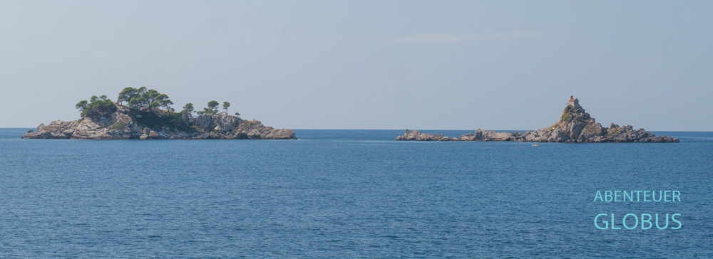 Felseninseln Katic (Katice) und Sveti Nedjelja (Sv. Nedelja, Heiliger Sonntag) 