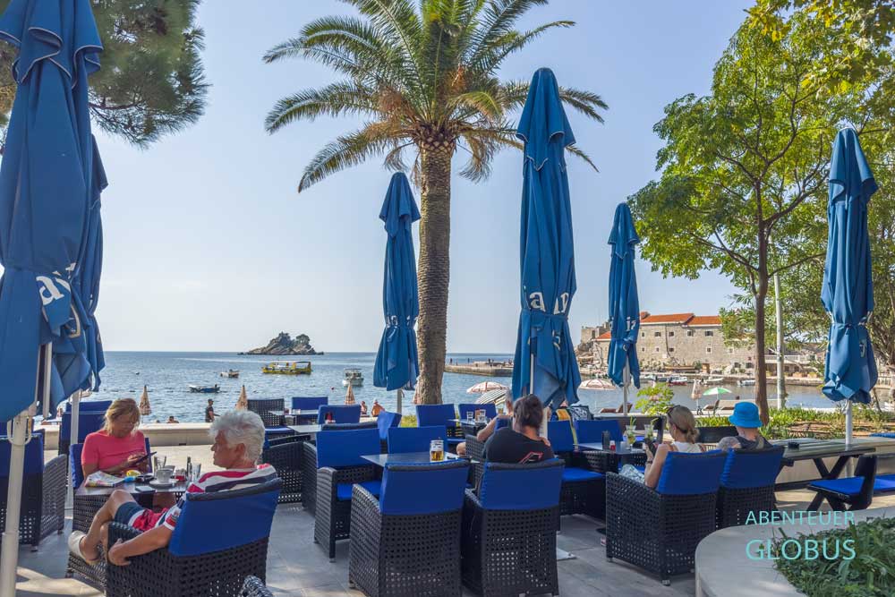 Restaurant an der Promenade in Petrovac