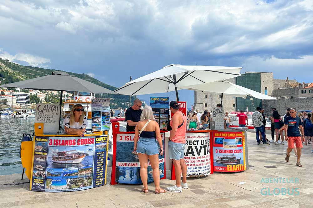 Anbieter von Bootstouren am Alten Hafen in Dubrovnik