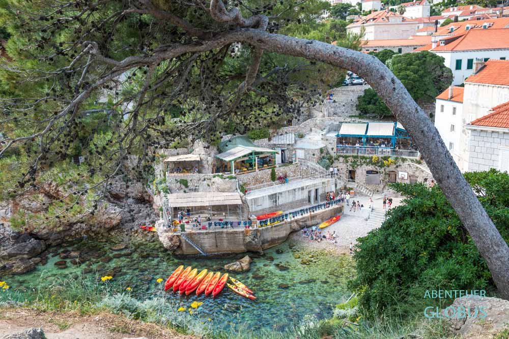 Kleiner Strand Sulic an der Festung Lovrijenac in Dubrovnik