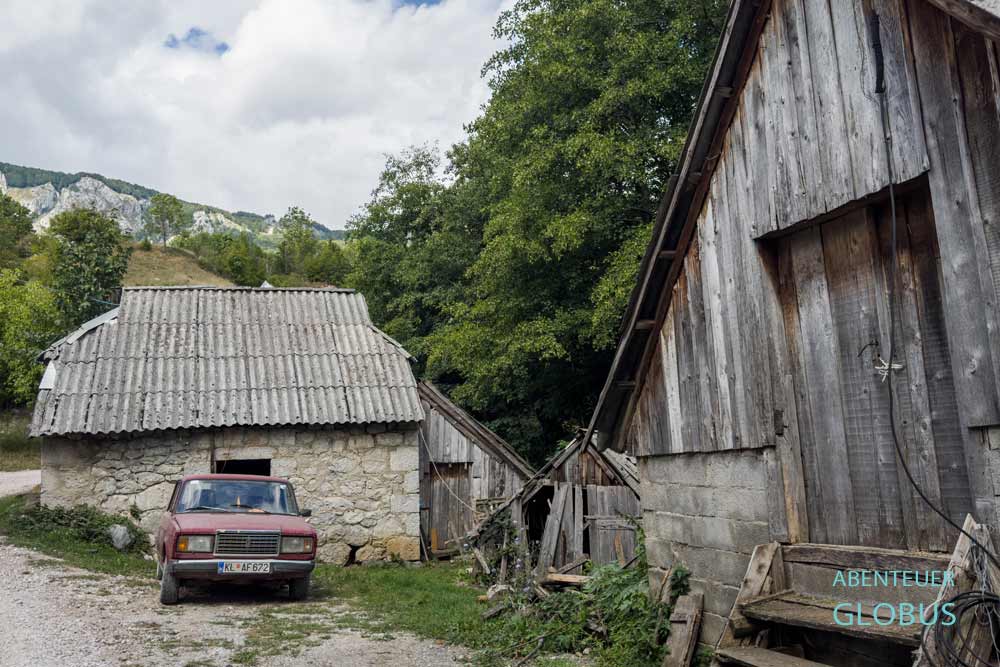 Lipovo-Tal: Alte Häuser