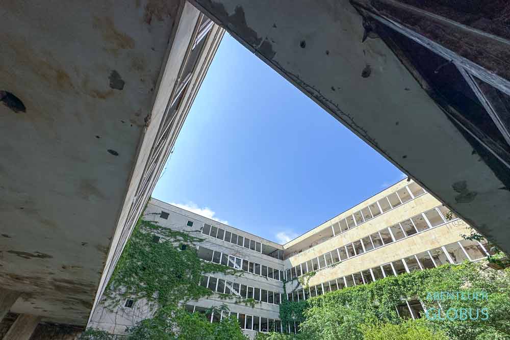 Lost Place am Kupari Beach: Verlassenes Hotel Pelegrin