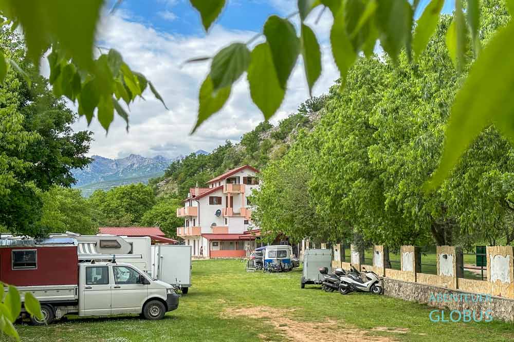 Naturpark Velebit: Camping Muskovci Zrmanja im Dorf Muskovci