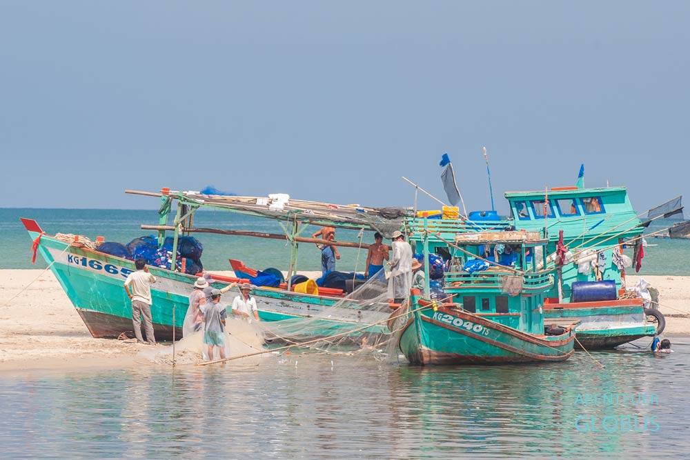 Phu Quoc, Inselhauptort Duong Dong: Fischerboote im Hafen