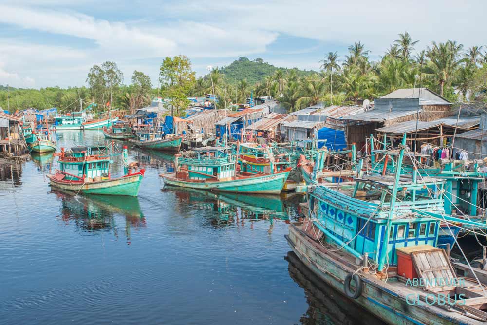 Fischerboote auf dem Fluss Duong Dong