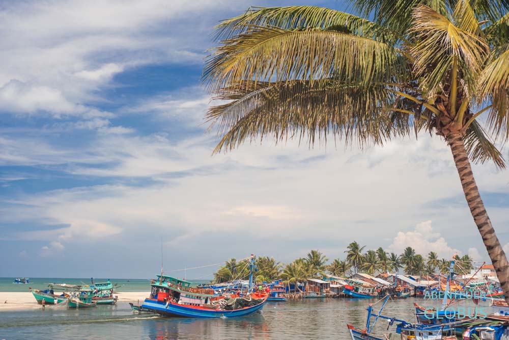 Insel Phu Quoc, Inselhauptort Duong Dong: Fischerboote im Hafen