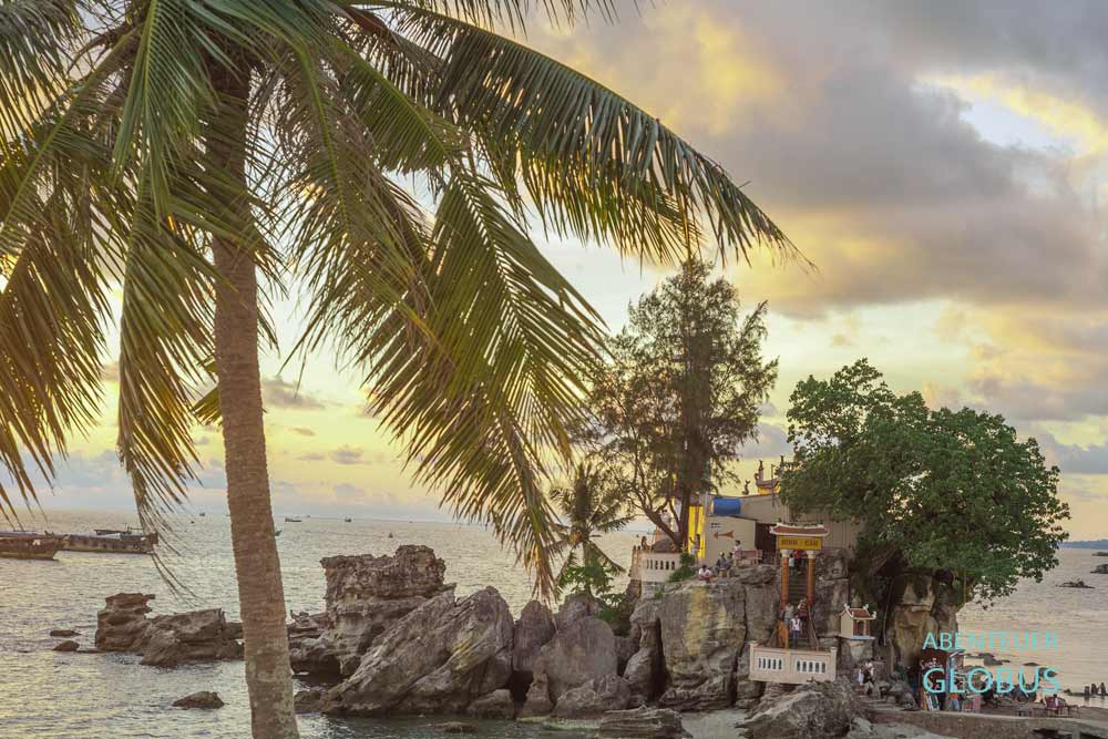 Inselhauptstadt Duong Dong: Sonnenuntergang am Tempel Dinh Cau