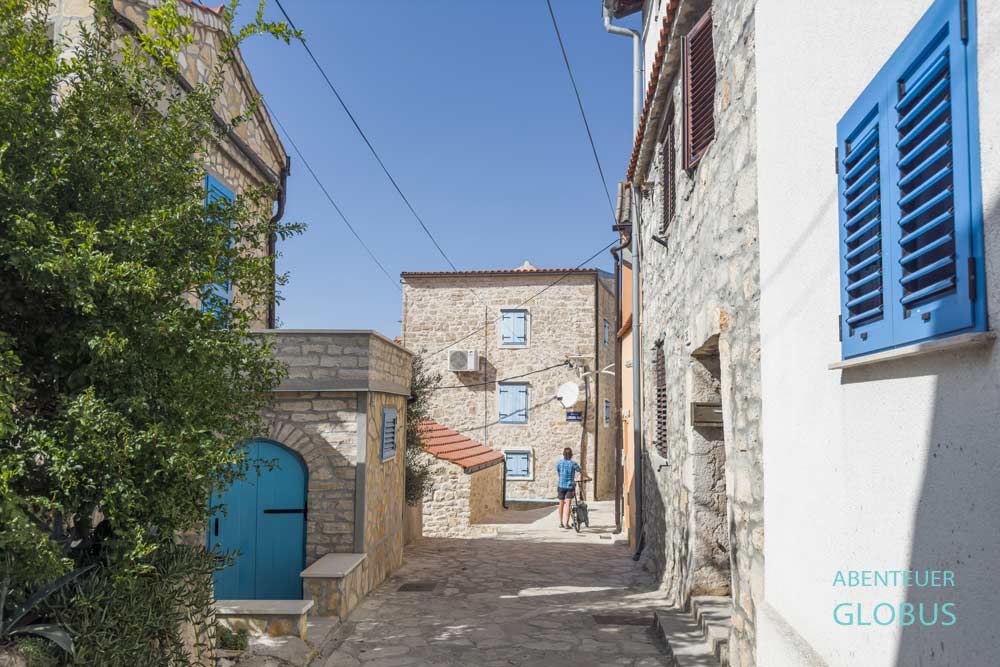 Gasse in der Altstadt von Betina