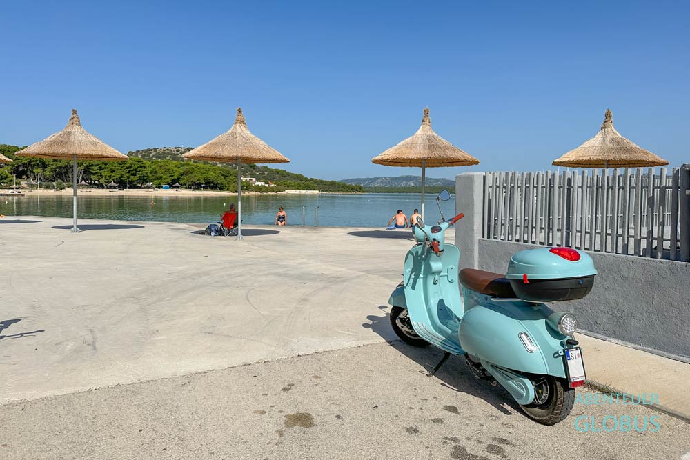 Insel Murter: Strand Plaza Zdrace in Betina