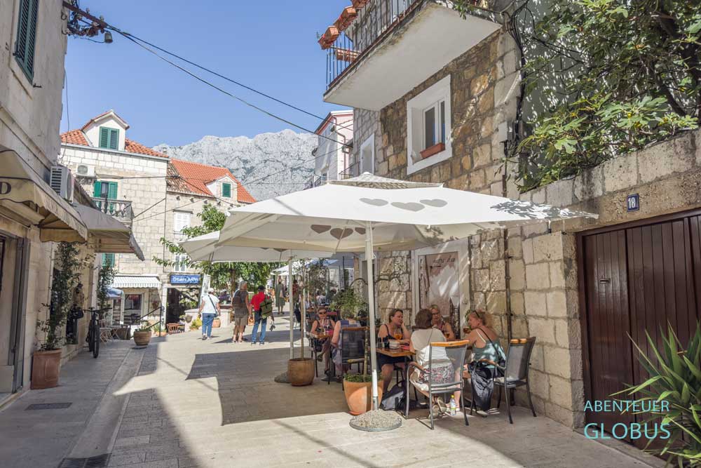 Hauptgasse Kalalarga in der Altstadt