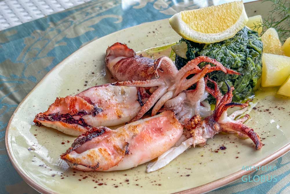 Restaurant Angkora an der Strandpromenade: Gegrillte Tintenfische