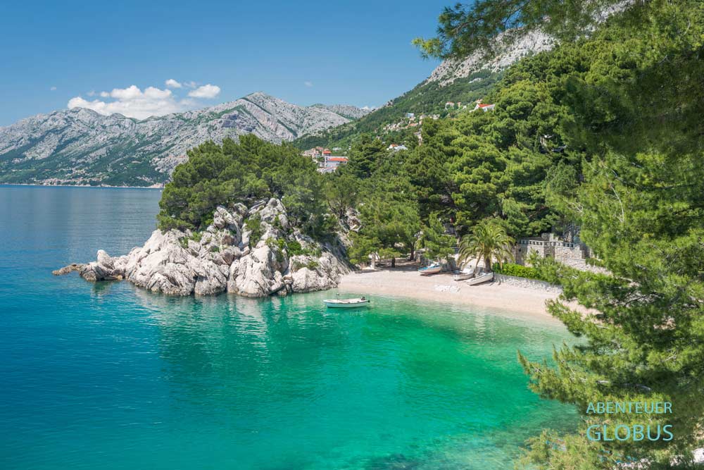 Brela an der Makarska Riviera: Strand Plaza Podrace