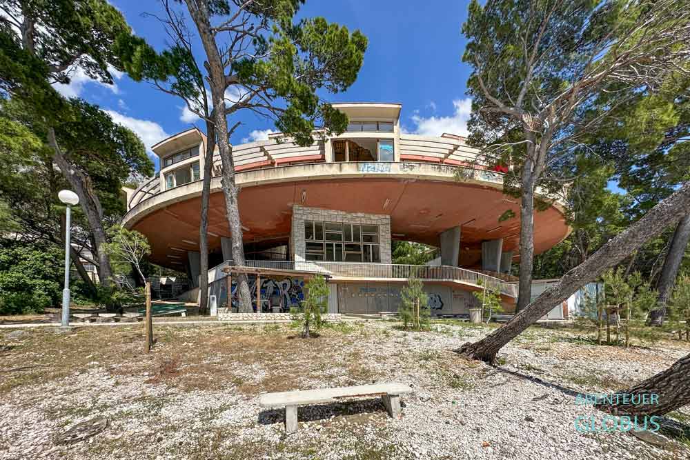 Lost Place: Ehemaliges Kindersanatorium Krvavica (Children’s Maritime Resort) bei Makarska