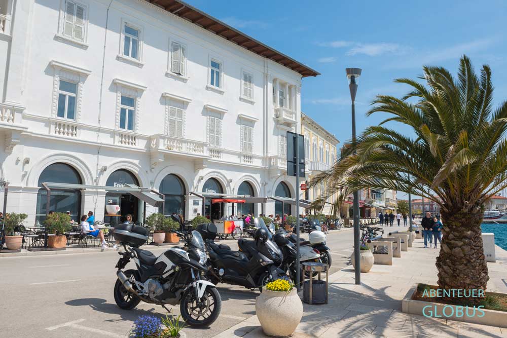 Altstadt Porec: Promenade Obala Marsala Tita mit Restaurants