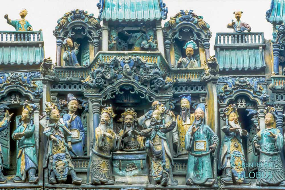 Chinatown Cholon: Porzellanfiguren in der Thien Hau Pagode