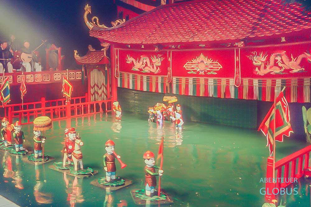 Show im Golden Dragon Water Puppet Theatre