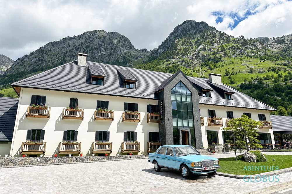 Anfahrt nach Theth: Hotel Kulla Bajraktarit im Boga-Tal