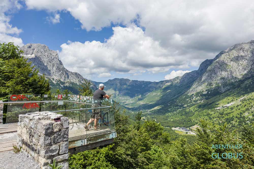 Anfahrt zum Bergdorf Theth: Aussichtspunkt Ballkoni Theth