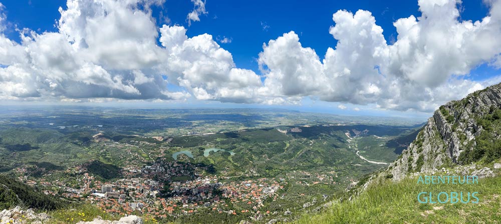 Outdoor-Aktivitäten in Kruja: Wanderung auf den Berg Kruja, Aussicht vor dem Gipfel