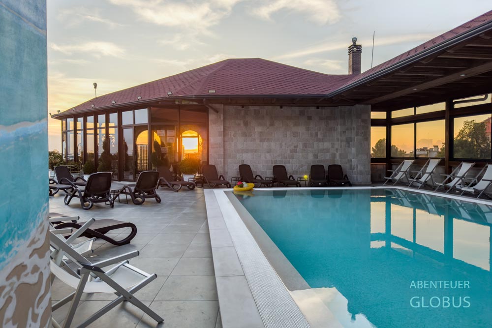 Unterkunft in Kruja: Hotel Panorama mit Pool auf der Dachterrasse 