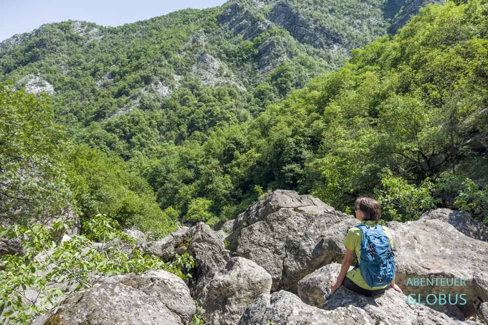 Aktivitäten in Rijeka Crnojevica: Hikingtour zur Höhle Obod, Ausblick