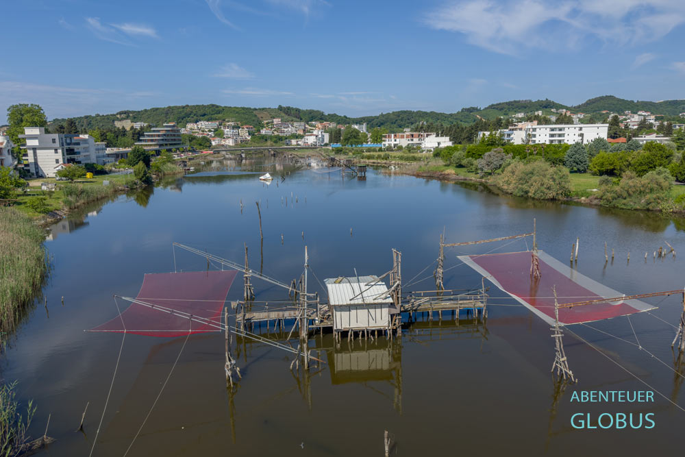 Ulcinj: alte Senknetze (Kalimere) der Lagunenfischer 