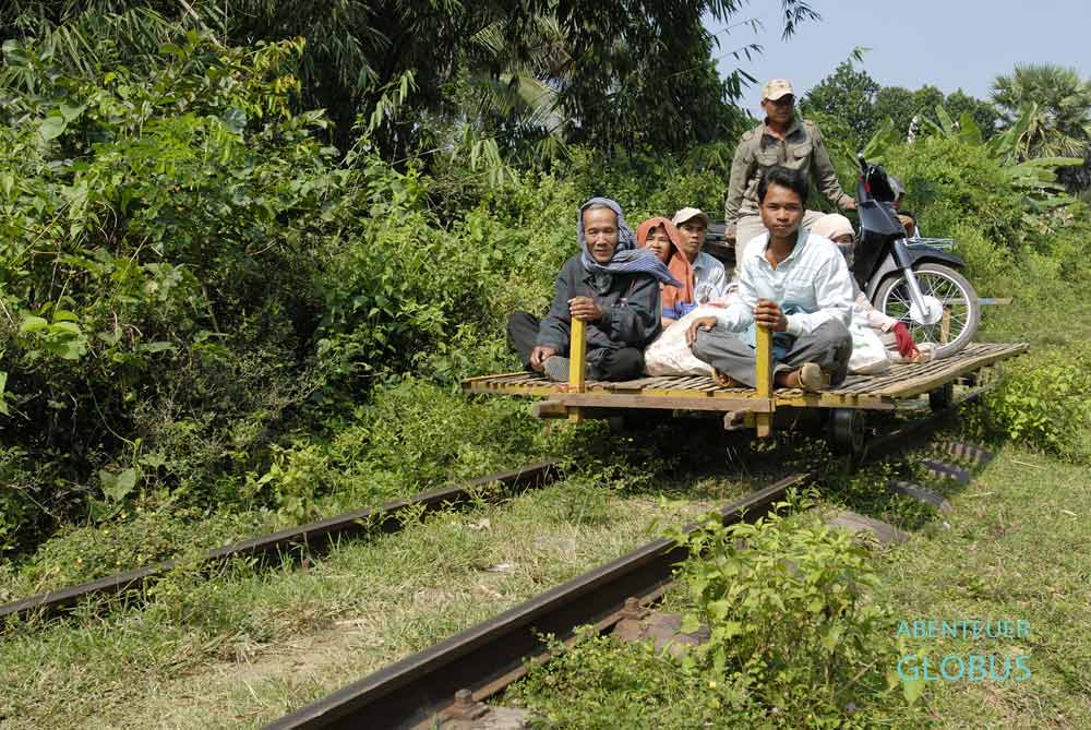 Der Bamboo Train in Battambang: Highlight einer 2 Wochen Kambodscha Rundreise