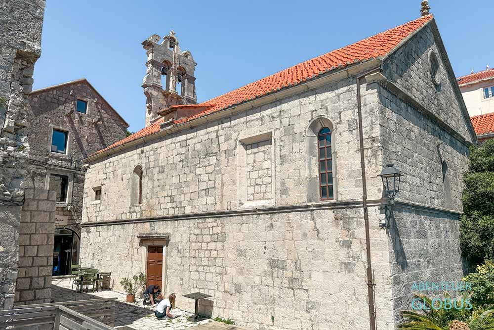 Korcula: Das Ikonenmuseum ist in der Kirche der Allerheiligen (Crkva Svih Sveti) untergebracht.