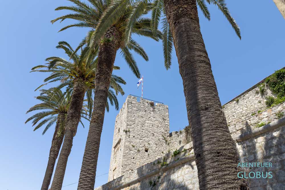 Turm vom Landtor Veliki Revelin der Altstadt Korcula