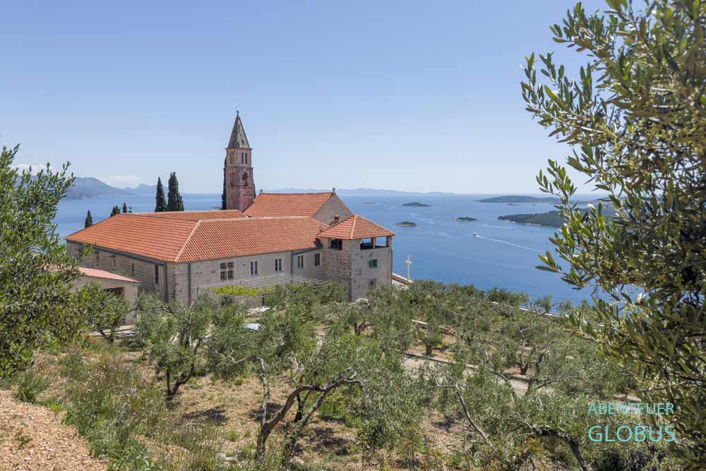 Franziskanerkloster mit der Wallfahrtskirche der Gottesmutter von Engeln