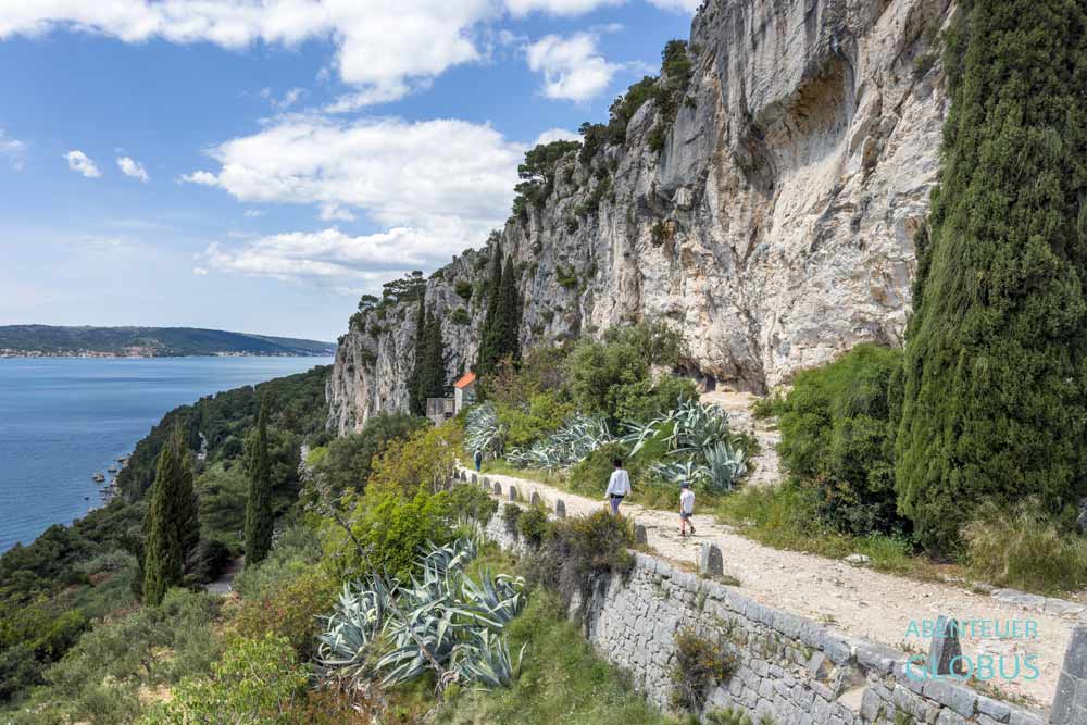 Split: Waldpark Marjan mit Felswand