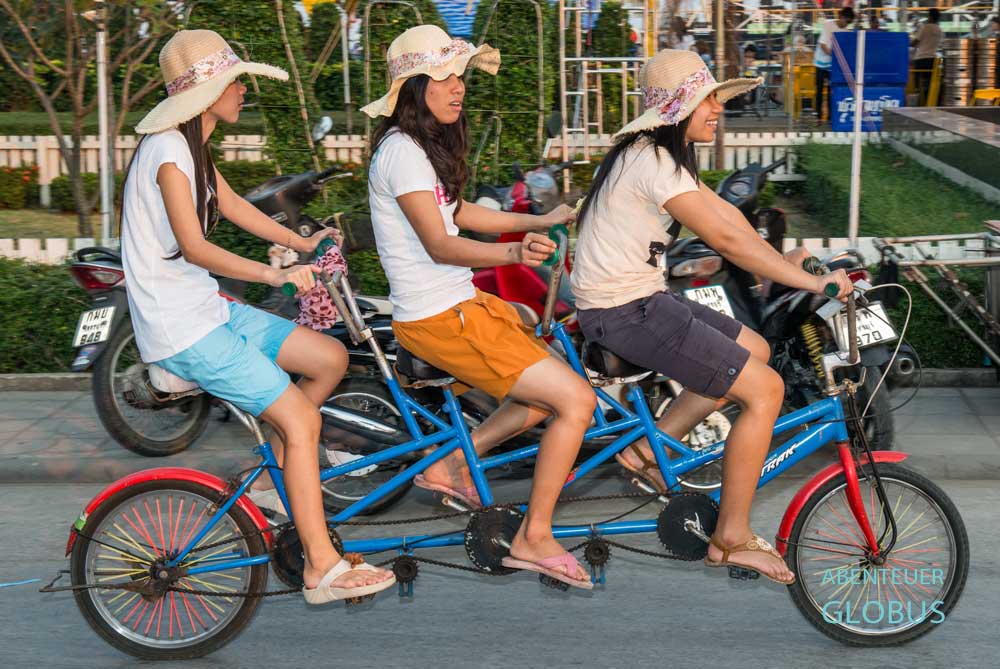 Die Altstadt von Chiang Mai mit dem Fahrrad entdecken.